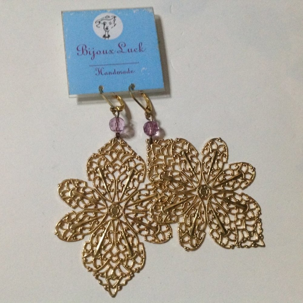 Vintage Bijoux Luck Filigree Dangle Pierced Earrings